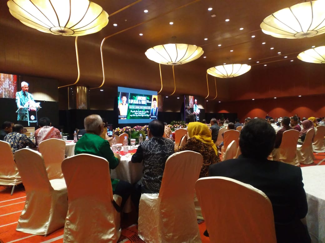 Penyerahan Sertifikat APM